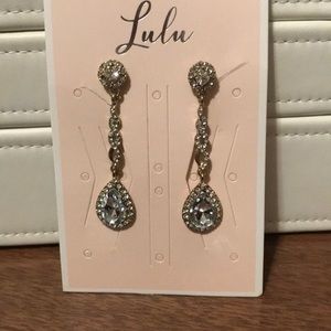 Elegant earrings